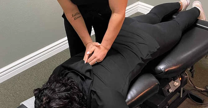 adjustment treatment techniques go green light chiropractic california