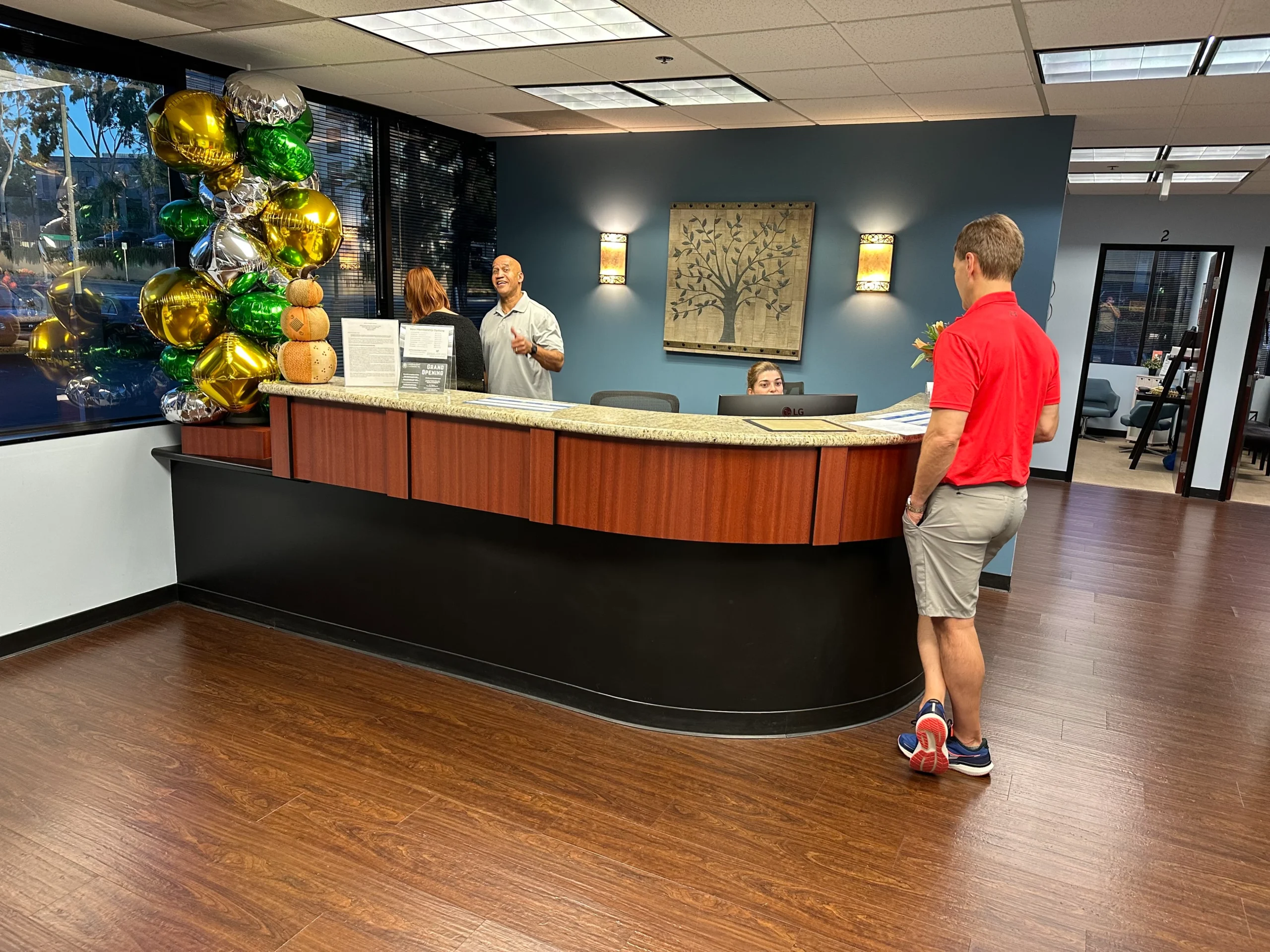 greenlight-chiropractic-wellness-lab-lake-forest-grand-opening-reception